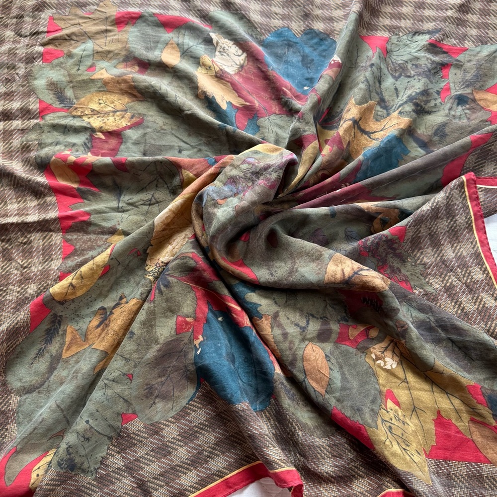 Ellen Tracy Silk Scarf 33” Autumn Leaves Plaid Border Square Vintage